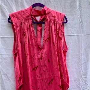 Free People 💕 sleeveless silky (100%) polyester